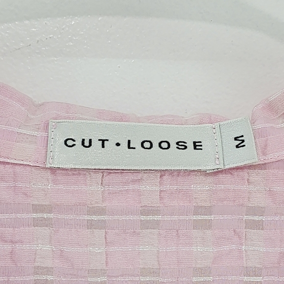 Cut Loose Women's Textured Button Front Boxy Fit Shirt - M - Picture 3 of 6